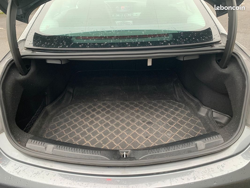 Mercedes-Benz Classe E Coupé 245 chevaux | 300 | Executive | Caméra 360° | Toit ouvrant panoramique (image 17)