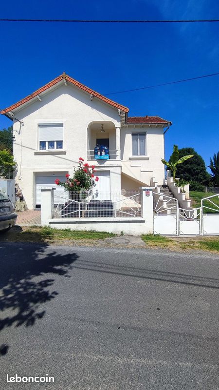 Maison 6 pièces 93 m² · à Firmi · 93 m² · 170 000 €