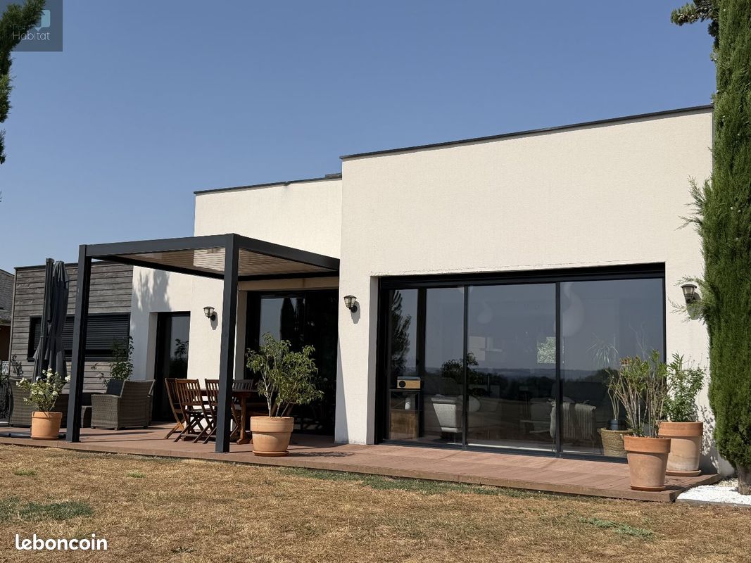 Maison 5 pièces 160 m² · à Le Monastère · 160 m² · 419 000 €