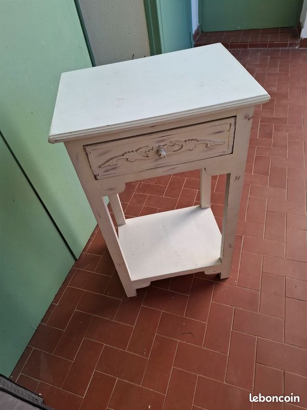 Table de chevet blanche (image 5)