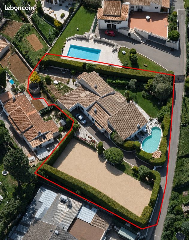 Maison 7 pièces 200 m² · à Vallauris · 200 m² · 945 000 €