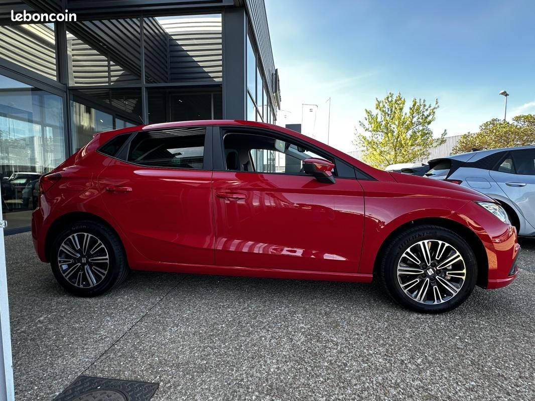 Seat Ibiza 1.0 TSI 115 ch S/S DSG7 Copa (image 4)