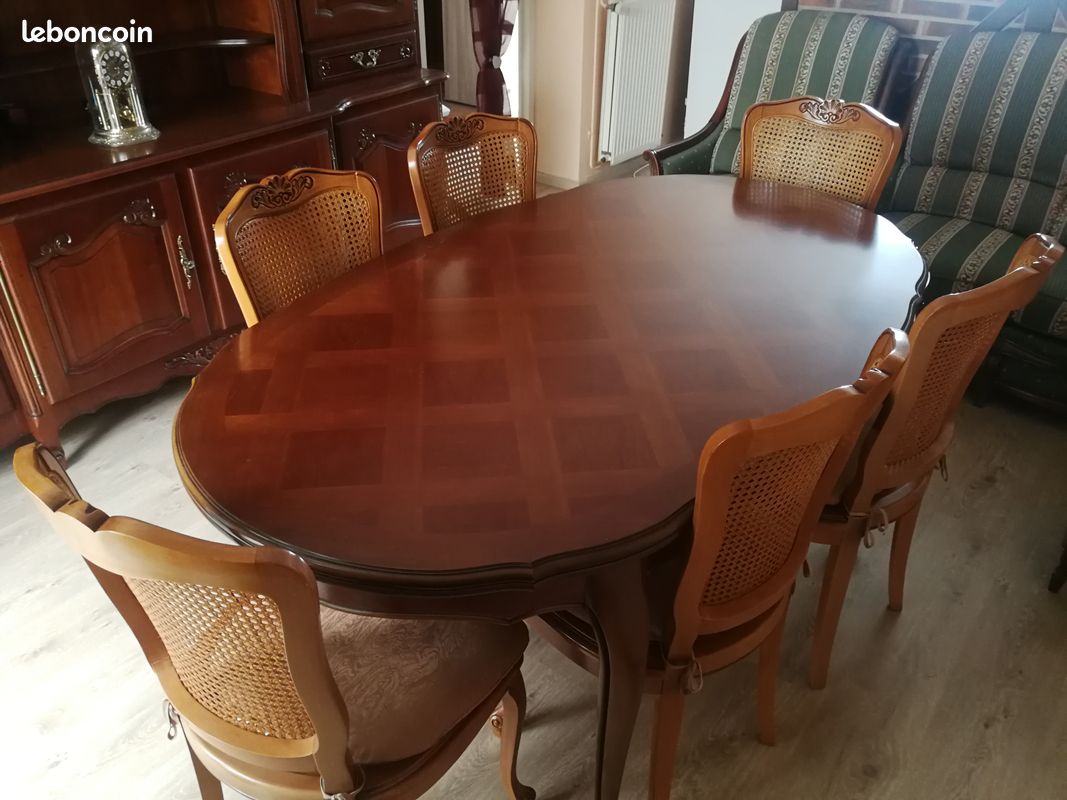 Table de sejour avec chaises (image 1)