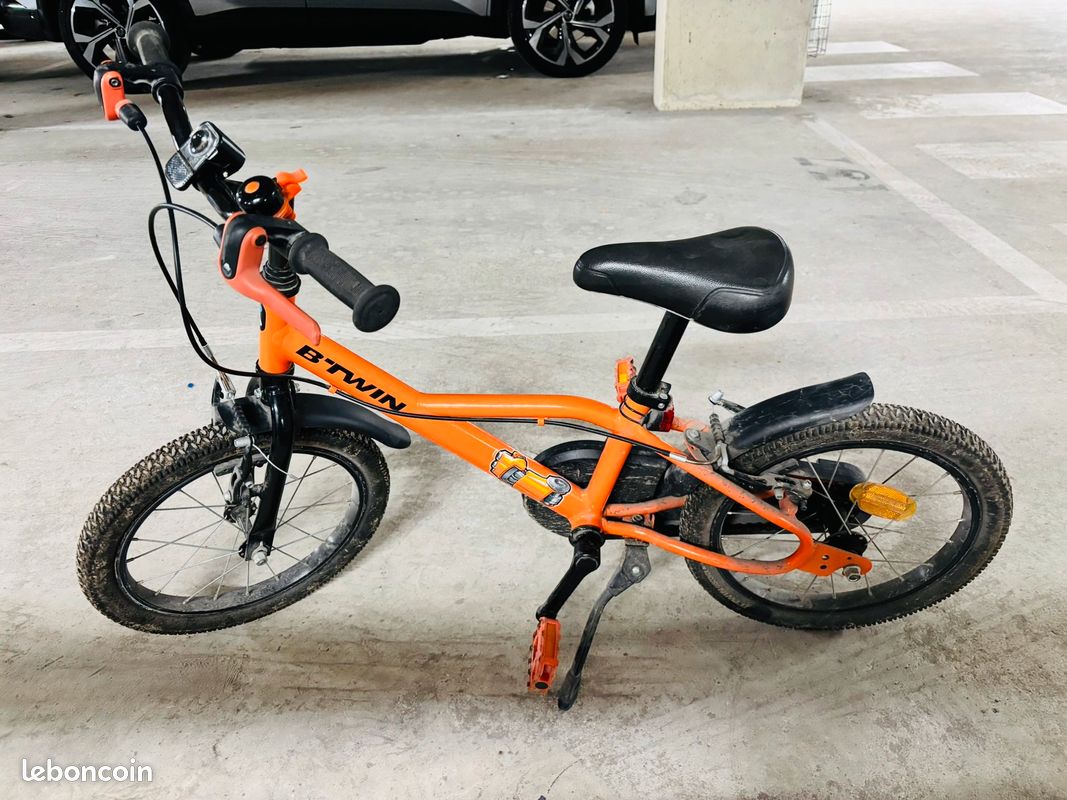 Vélo robot Btwin 16 pouces Vélos