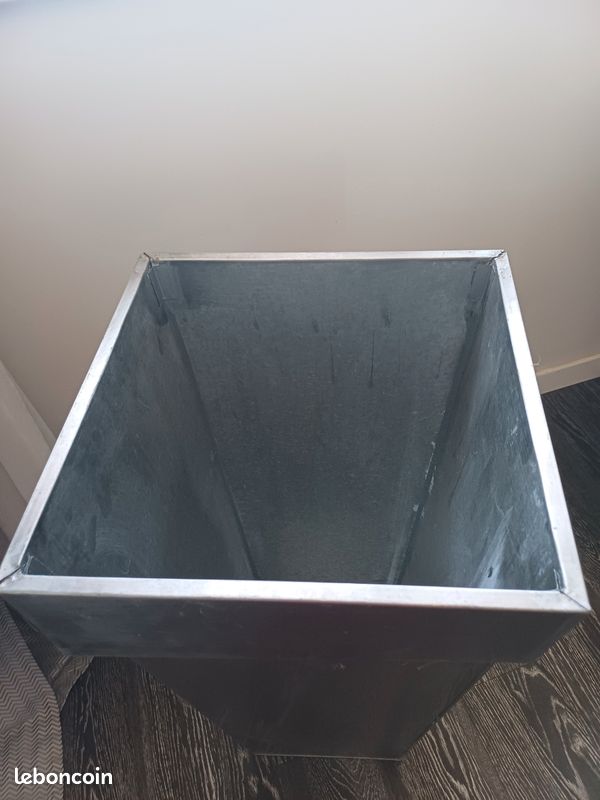 Cache pot métal (image 5)