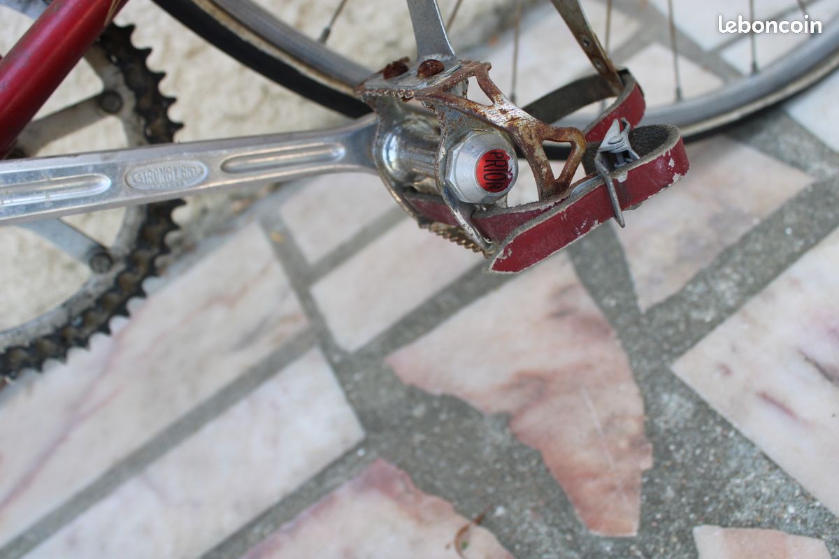 Vintage leather cycling shoes J.Anquetil cleats 500px   La belle equipe