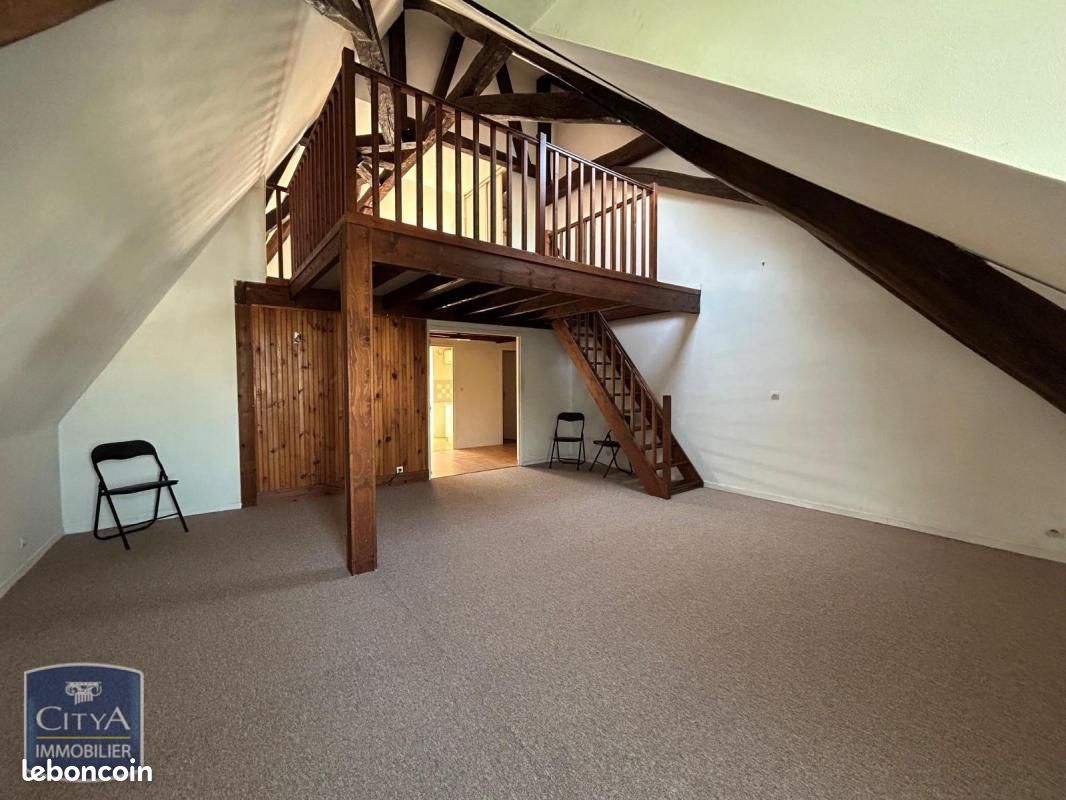 Appartement 3 pièces 82 m² · à Châtellerault · 82 m² · 680 €/mois