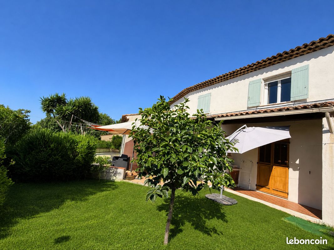 Maison 6 pièces 157 m² · à Châteauneuf-Grasse · 157 m² · 780 000 €
