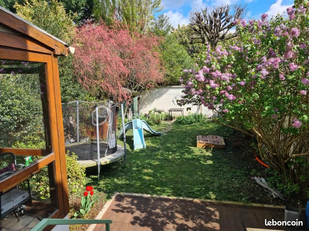 Maison 10 pièces 151 m² · à Bondy · 151 m² · 480 000 €