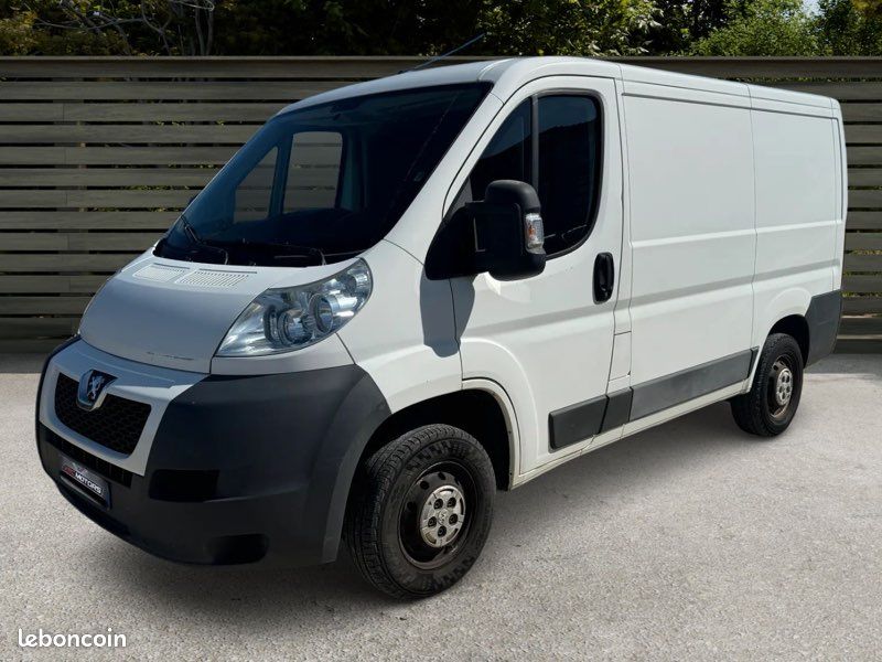 Peugeot Boxer 2.2 hdi boîte 6 en parfait état (image 1)