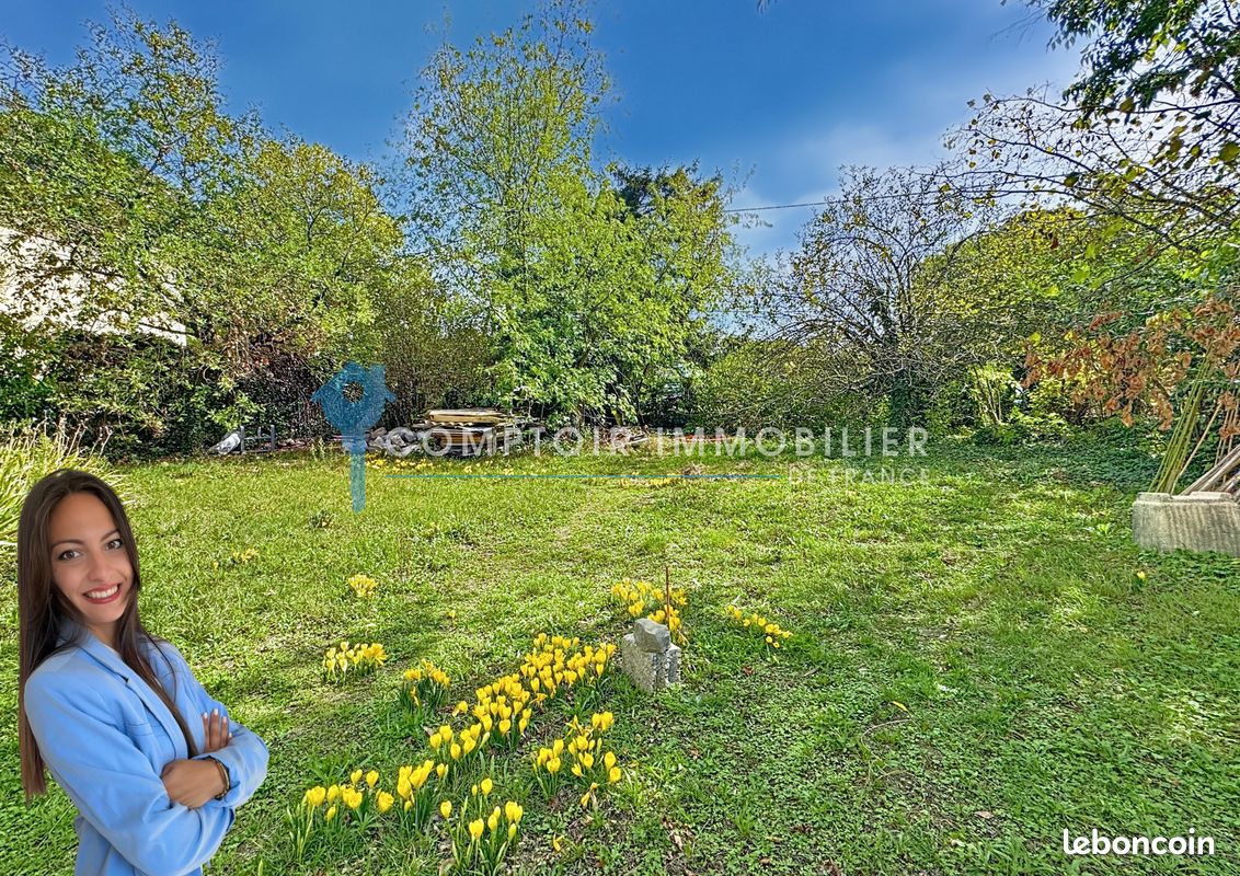 Terrain 402 m² · à Grenoble · 402 m² · 210 000 €