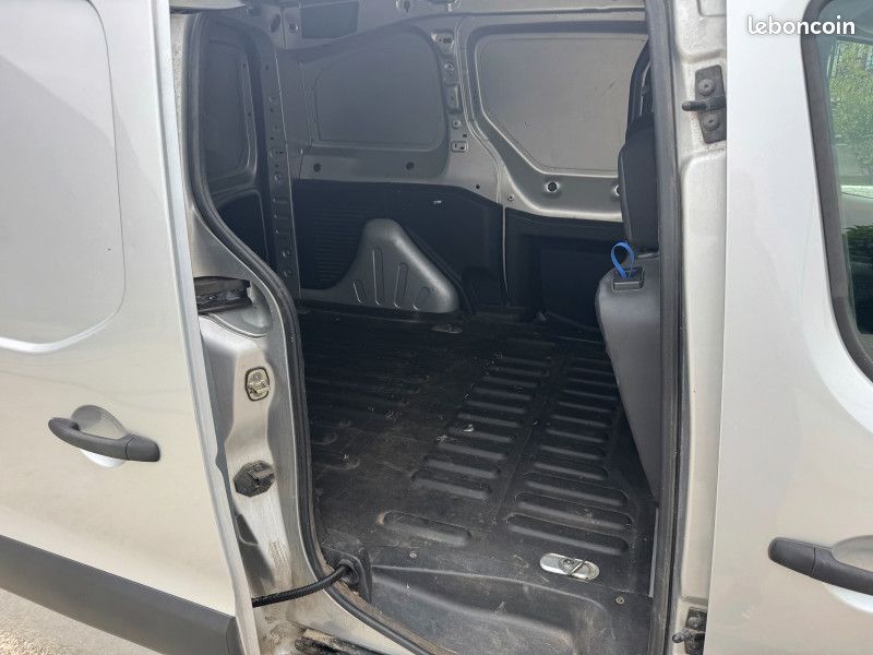 Citroen BERLINGO 625KG HDI75 BUSINESS (image 16)