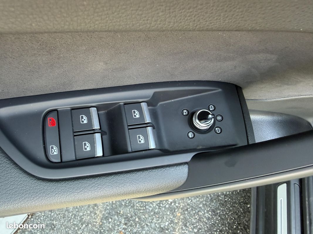 AUDI Q5 Sportback 40 TDI 204 S tronic 7 Quattro S line (image 11)
