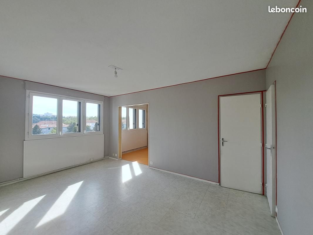 Appartement 2 pièces 49 m² · à Saint-Étienne · 49 m² · 402 €/mois