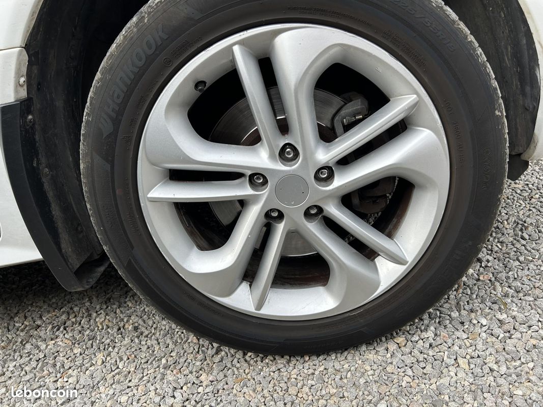 RENAULT KOLEOS 2.0 dCi FAP - 150 - BVA 4x4 Euro 5 Bose Edition (image 20)