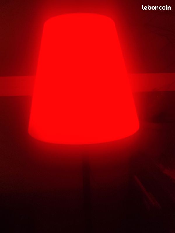 Lampadaire terrasse bluetooth (image 1)