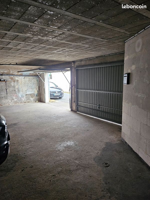 Garage ,parking voiture ,moto (image 1)