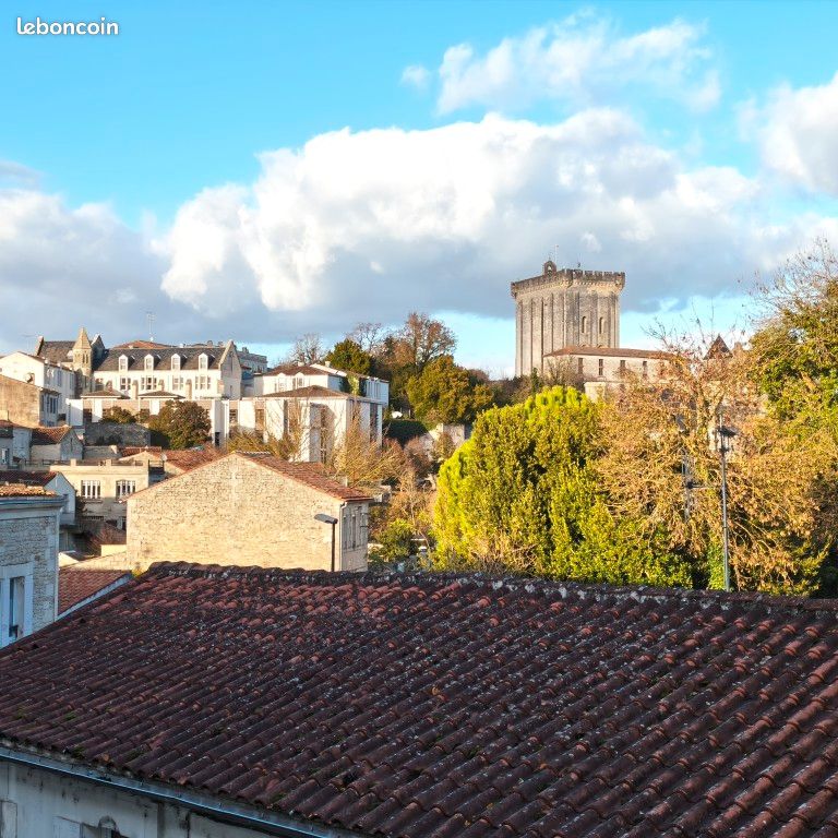 Maison 6 pièces 158 m² · à Pons · 158 m² · 173 000 €