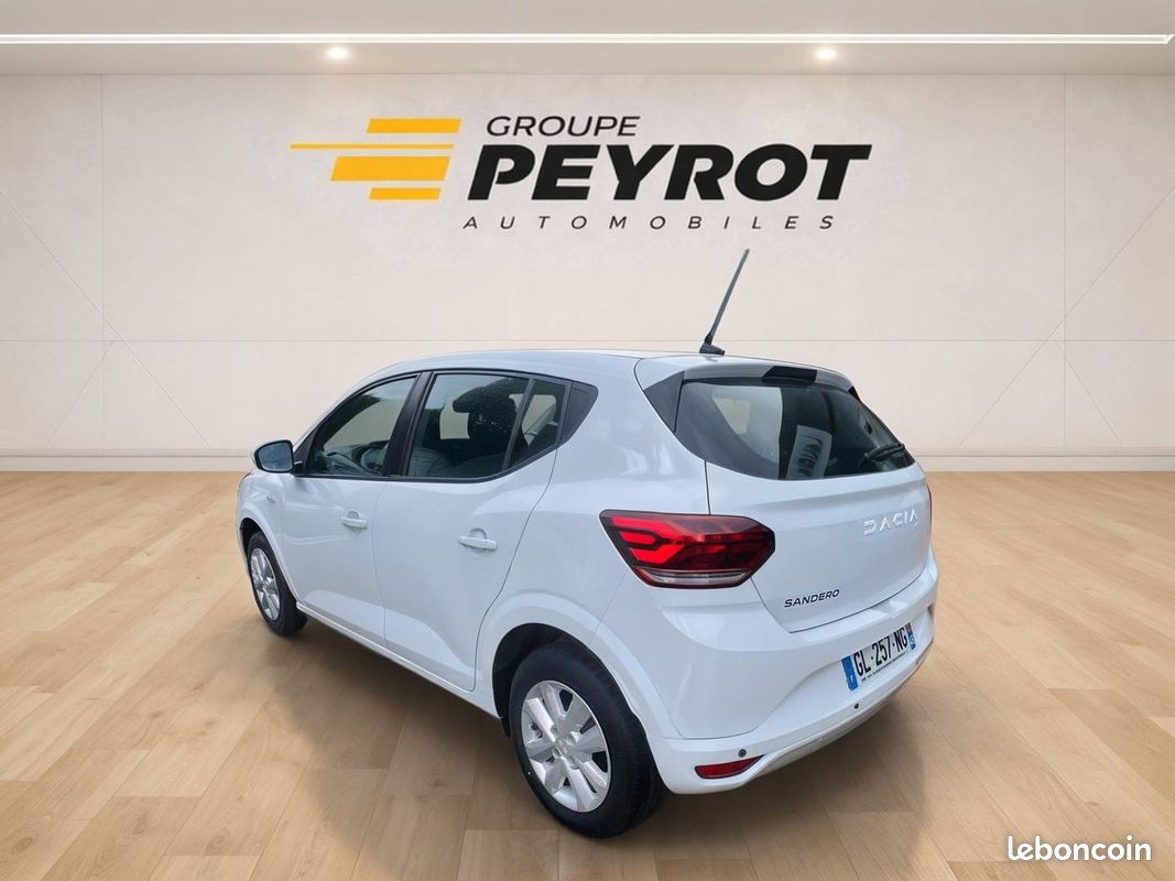 DACIA Sandero ECO-G 100 Expression (image 7)
