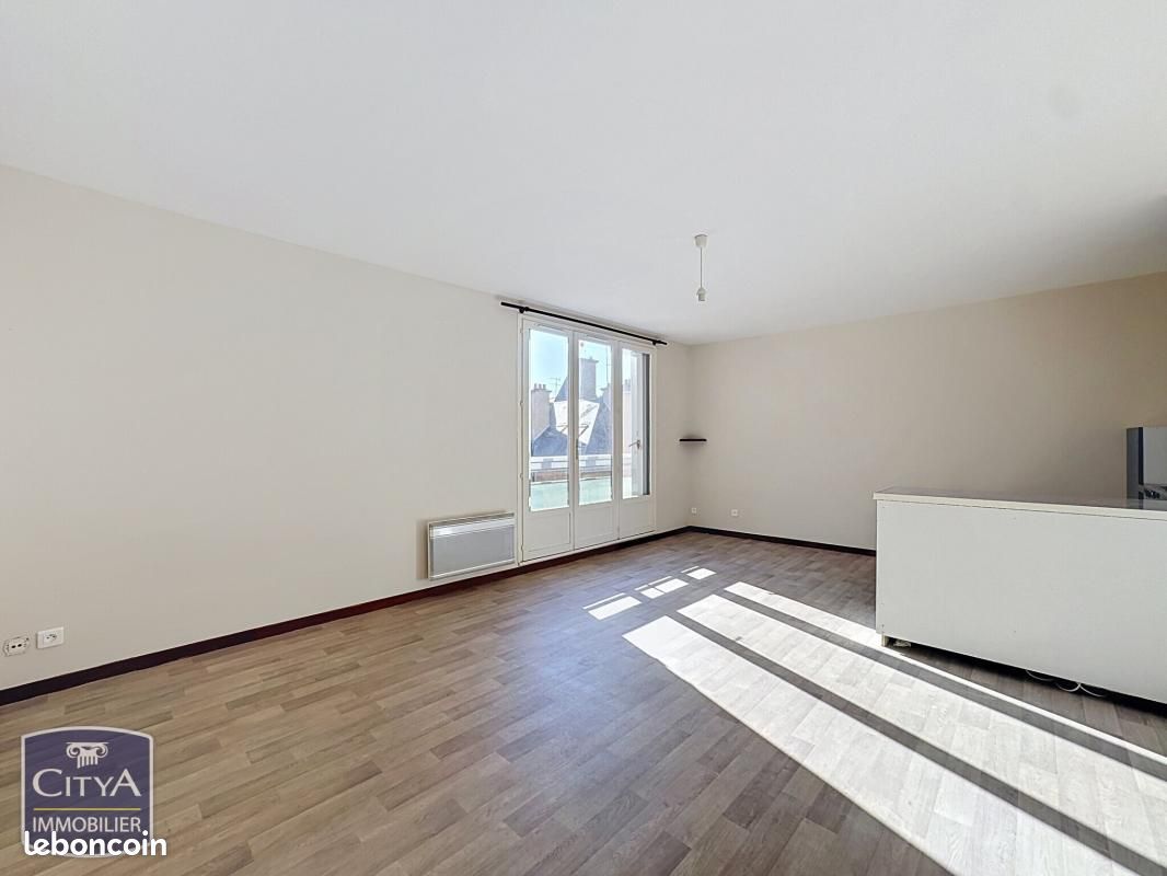 Appartement 1 pièce 32 m² · à Chartres · 32,4 m² · 85 000 €