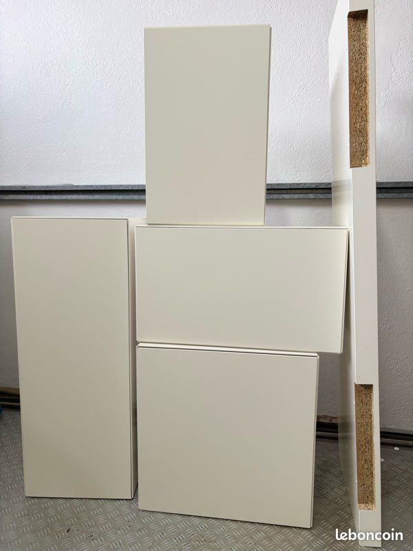 Ensemble de meubles muraux design (image 2)