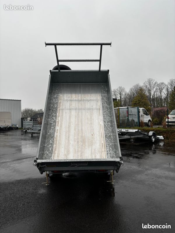 Votre magasin MBC REMORQUES vous propose une Remorque Ifor Williams TT2515 Type Benne PTAC 2700KG CU 1970KG Doubles Essieux à lames de ressorts (image 1)