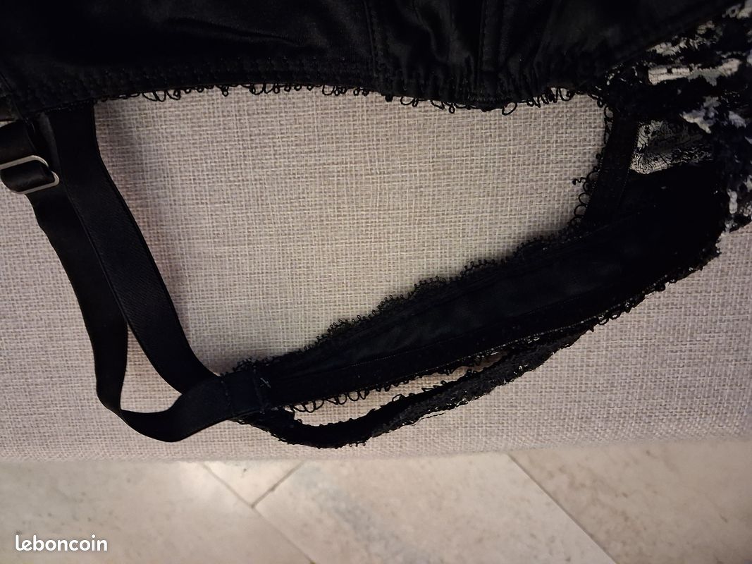 Soutien-gorge Billet Doux - Noir, Non Rembourré Avec Armatures - Taille XXL - Balconnet - Occasion Très Bon état
