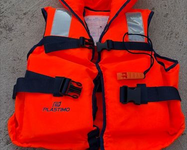 Gilet de sauvetage Secumar Survival 220N Gris clair harnais