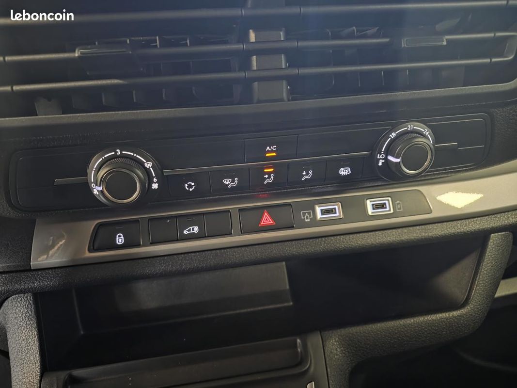 OPEL VIVARO M 2.0 BlueHDi - 180 - BV EAT8 (image 24)