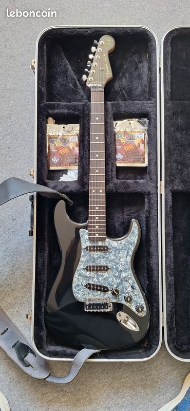 Guitare Squier Stratocaster Nono (Krief) (image 1)