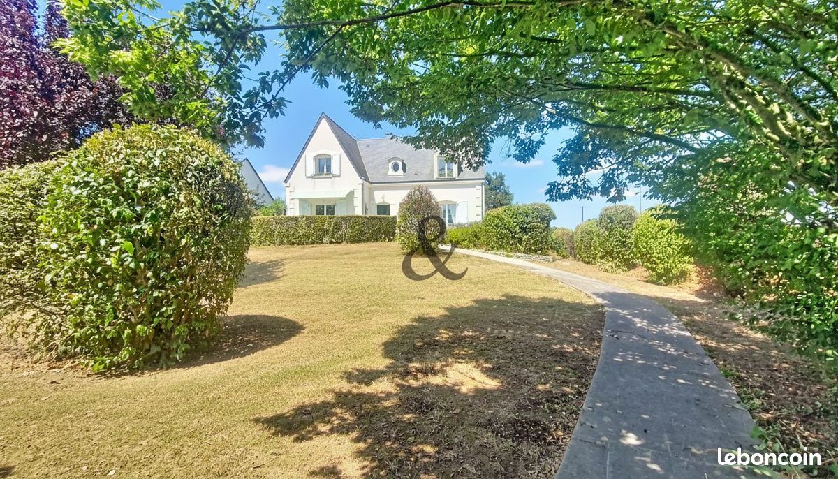 Maison 5 pièces 136 m² · à Saint-Denis-sur-Loire · 136 m² · 320 000 €
