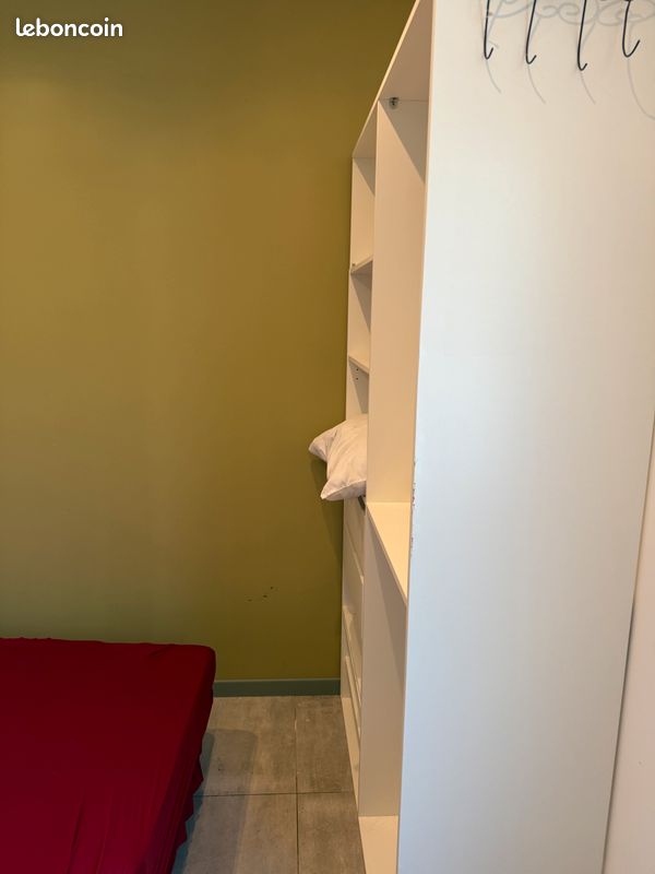 Appartement 1 pièce 10 m² · à Antibes · 10 m² · 700 €