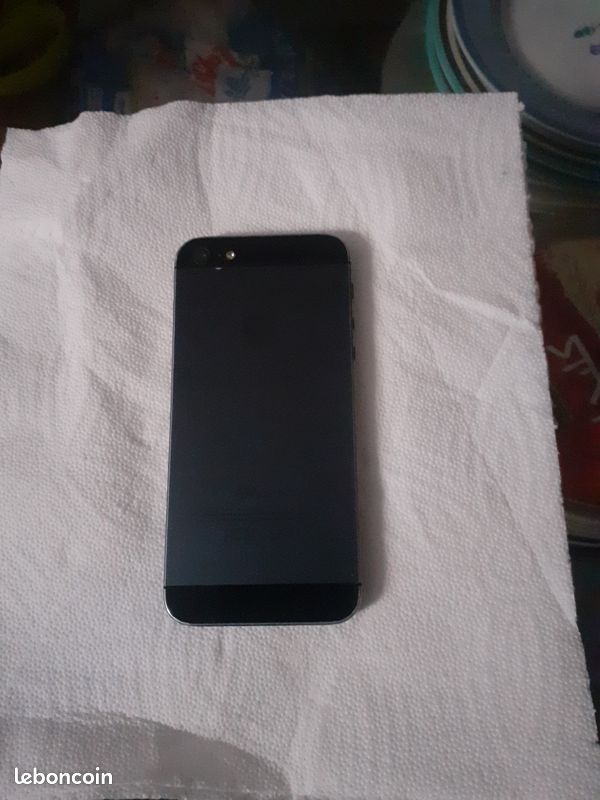 Iphone 5 pour pièces (image 2)