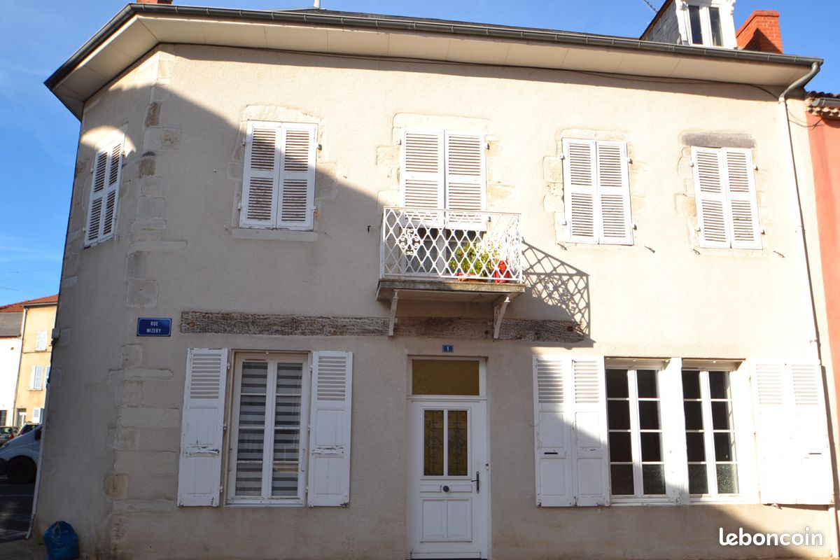Appartement 3 pièces 78 m² · à Gannat · 78 m² · 588 €/mois