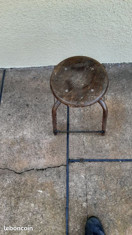 Tabouret industriel (image 5)