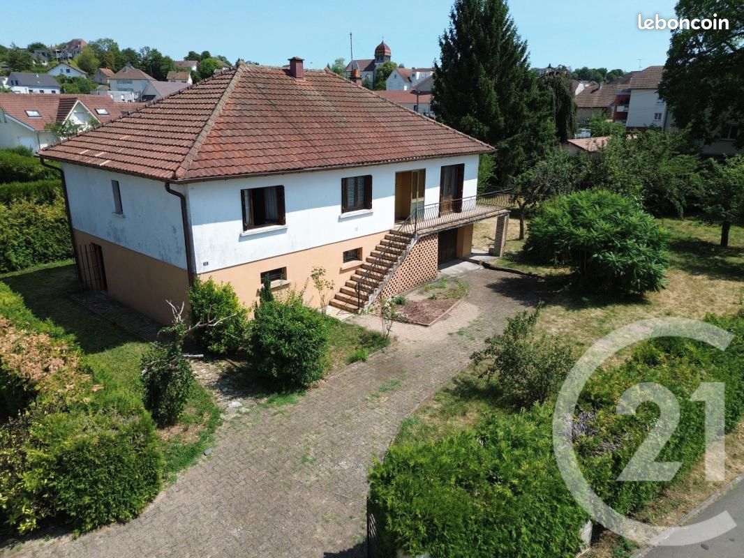 Maison 5 pièces 110 m² · à Étupes · 110 m² · 132 000 €