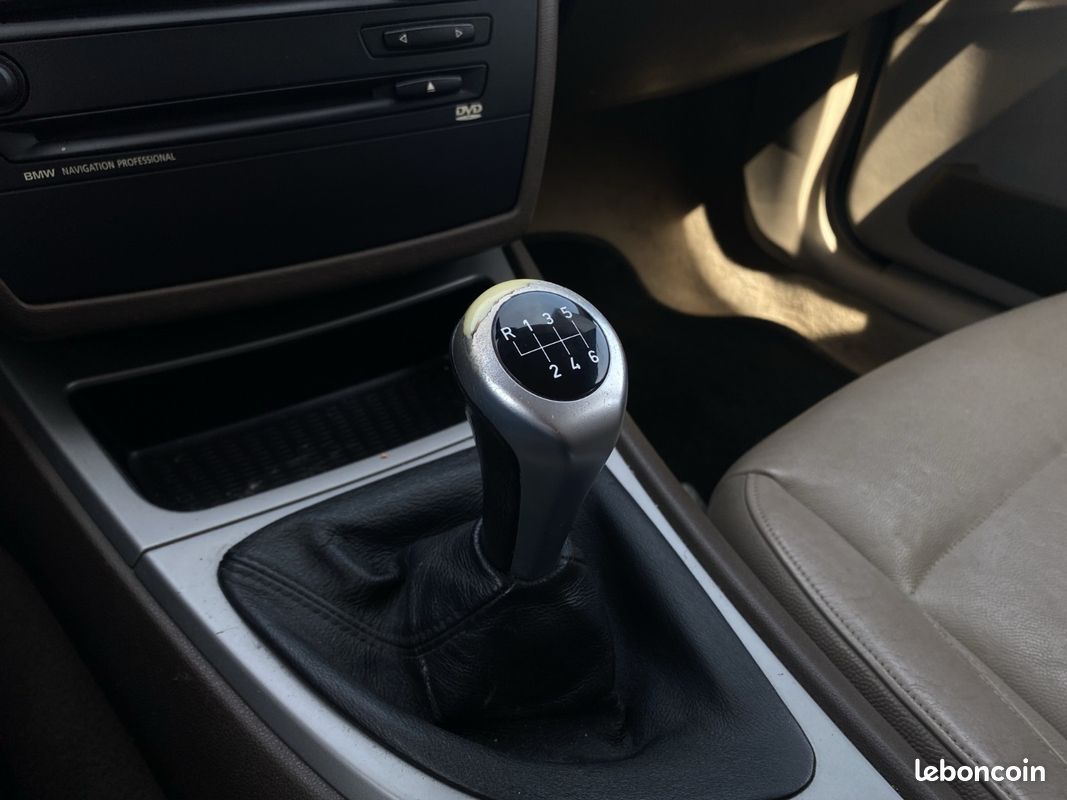 BMW SERIE 1 E87 118d Luxe (image 18)