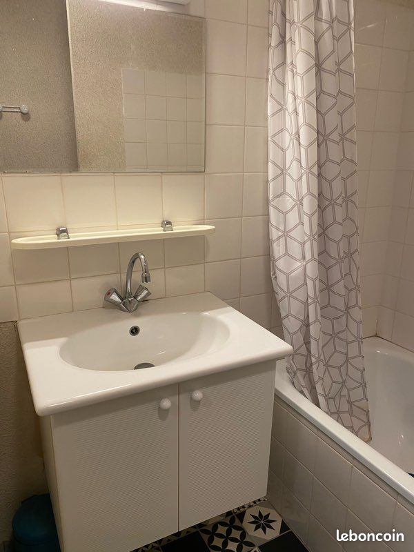 Appartement 1 pièce 20 m² · à Angers · 20 m² · 430 €