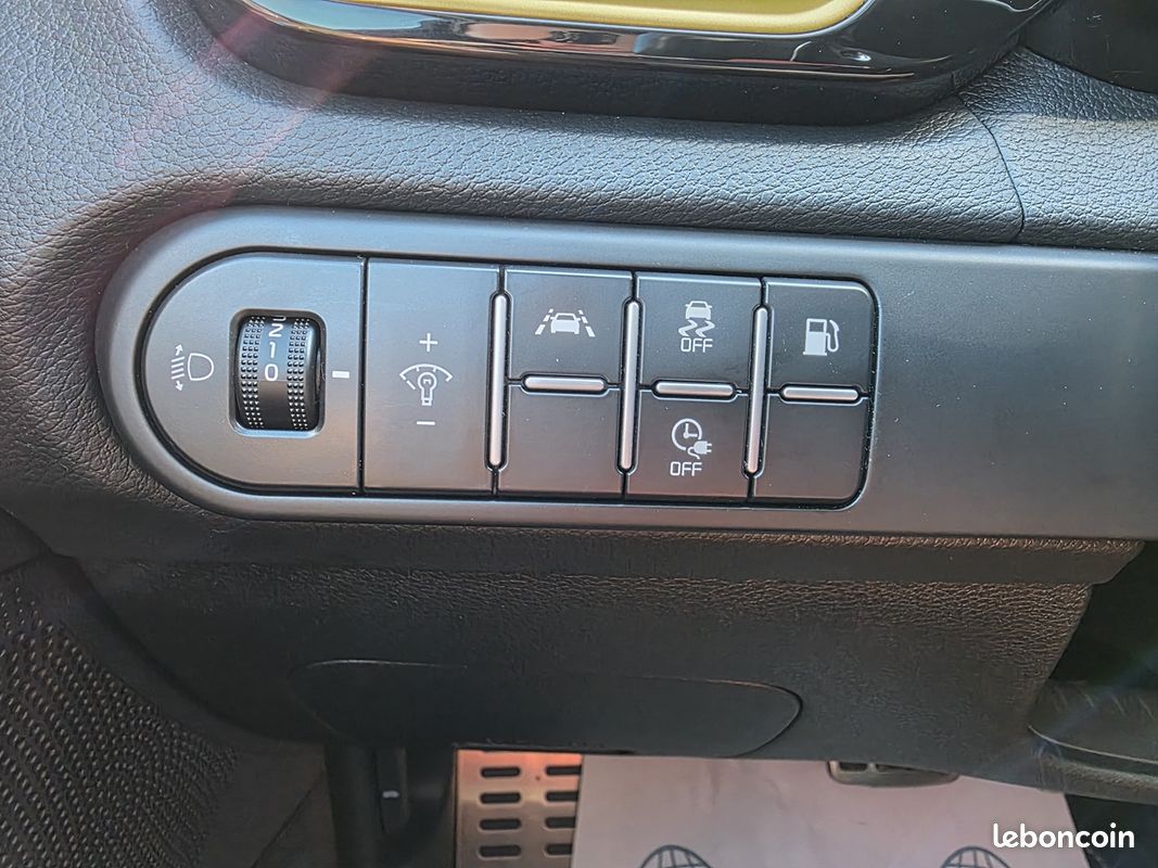 Kia XCEED 1.6 GDI 105CH + PLUG-IN 60.5CH ACTIVE DCT6 (image 18)