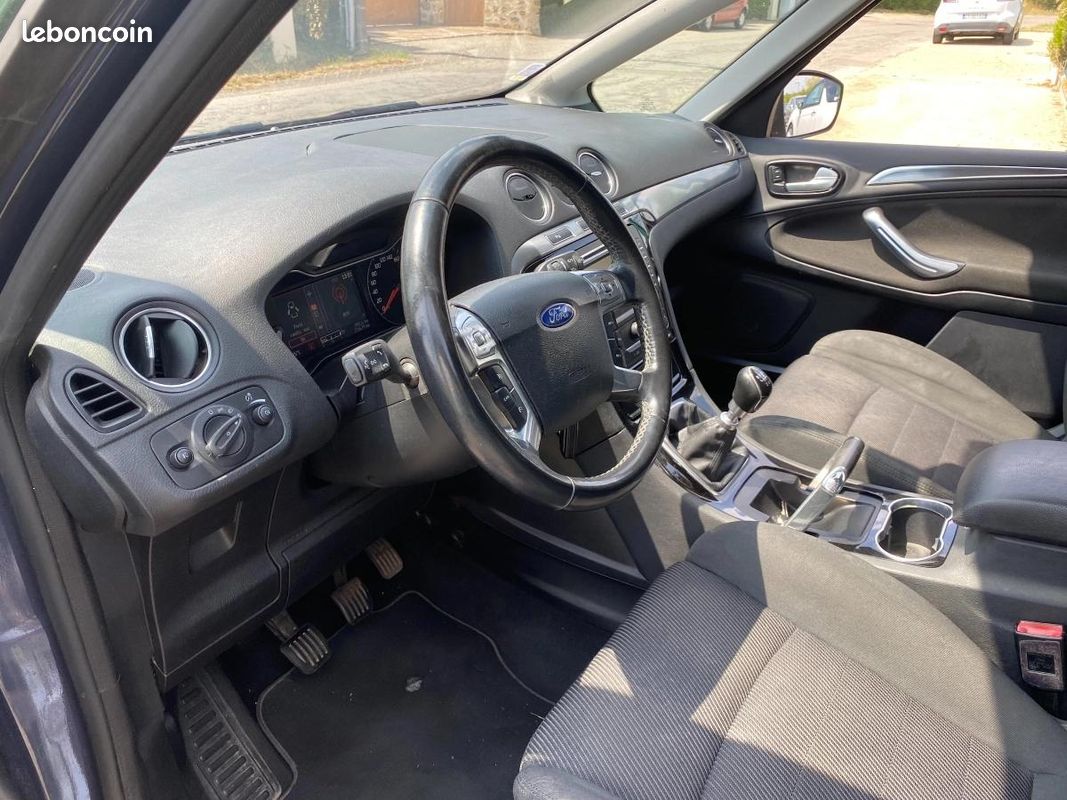 Ford S-max 2.0 TDCI 140 PACK TITANIUM 7 PL (image 13)