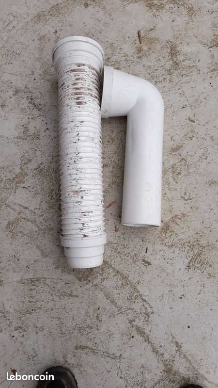 Pipe WC (image 1)