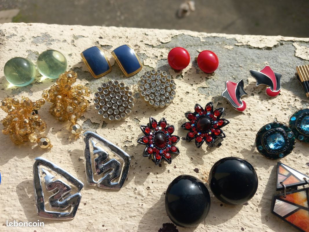 Boucles D'oreilles Clips En Sequins Et Laiton Doré - Style Vintage, Bon état - Occasion