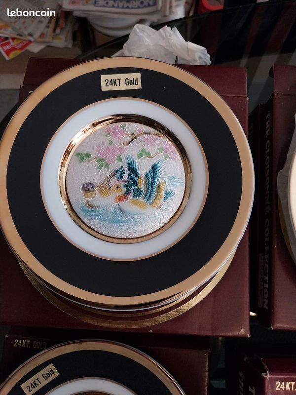 Au choix différentes petites assiettes de collection cloisonnées 24 carats Japan vintage 70 (image 2)