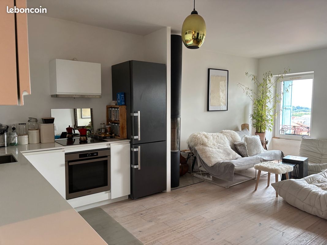 Appartement 4 pièces 84 m² · à Gex · 84 m² · 2 400 €