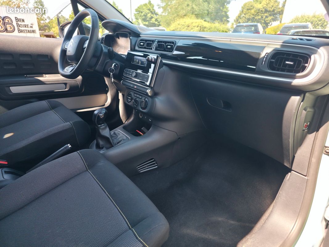 CITROEN C3 1.2 PURETECH 82 FEEL / DISTRIBUTION a JOUR (image 28)