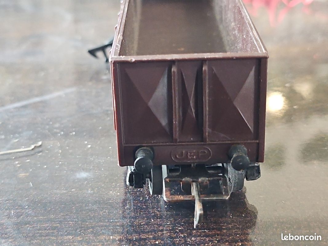 JOUEF 6220 HO WAGON TOMBEREAU A ESSIEUX TOIT COULISSANT - Boutique