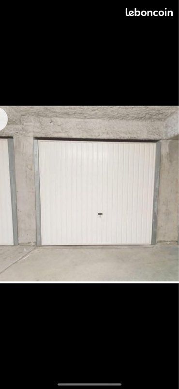 Garage · à Avignon · 20 000 €