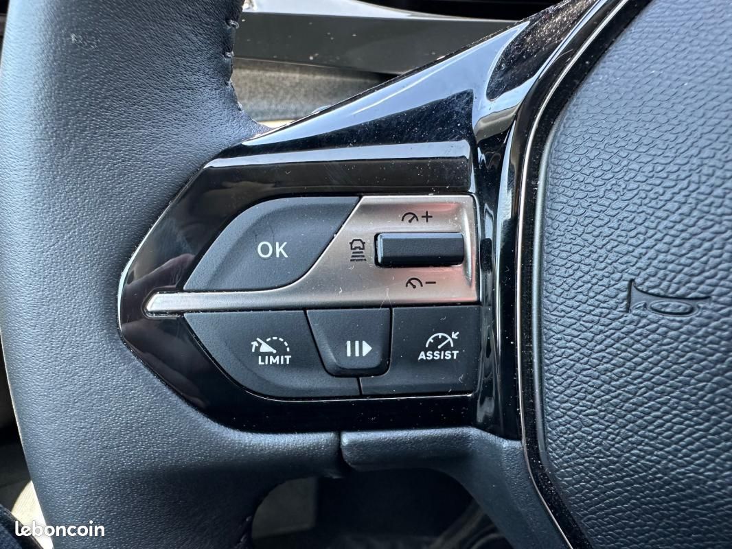 Peugeot 308 SW Hybrid 145 e-DCS6 Allure (image 26)
