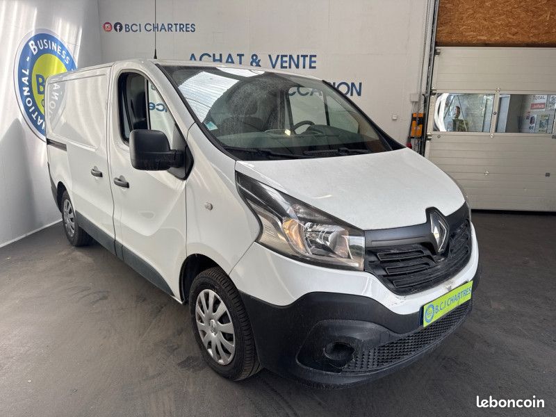 Renault TRAFIC III FG L1H1 1000 1.6 DCI 120CH GRAND CONFORT EURO6 (image 2)