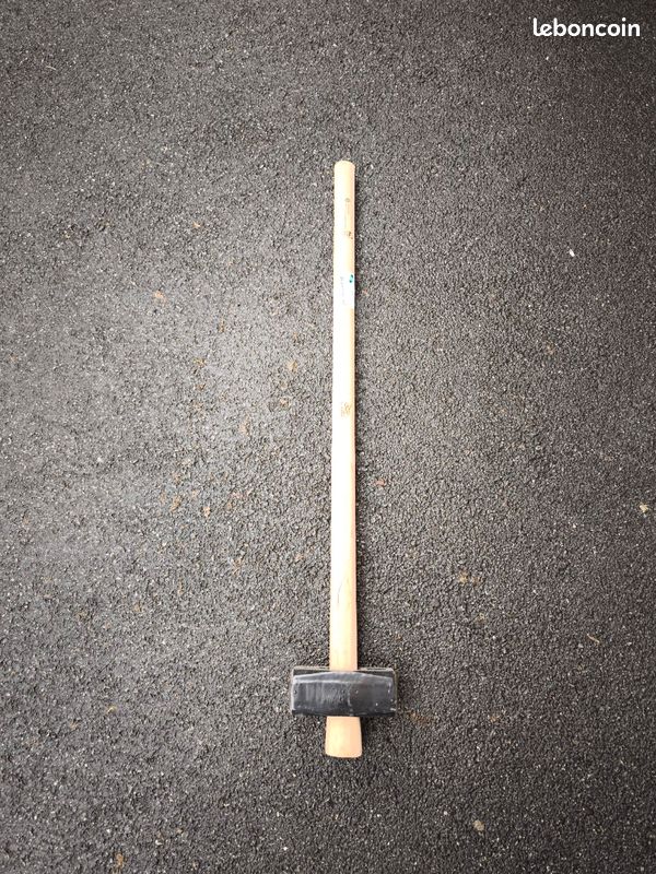 Masse 3 kgs avec manche en bois (image 1)